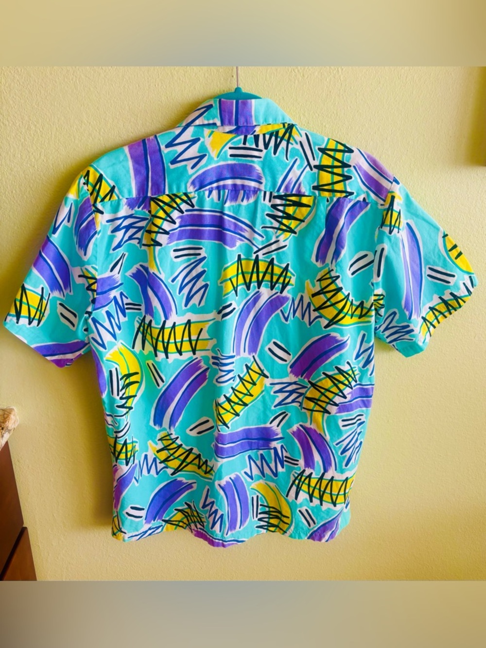Vintage Local Motion 1980’s Abstract Neon Surfboard Hawaiian Shirt Size: Medium - Picture 2 of 4